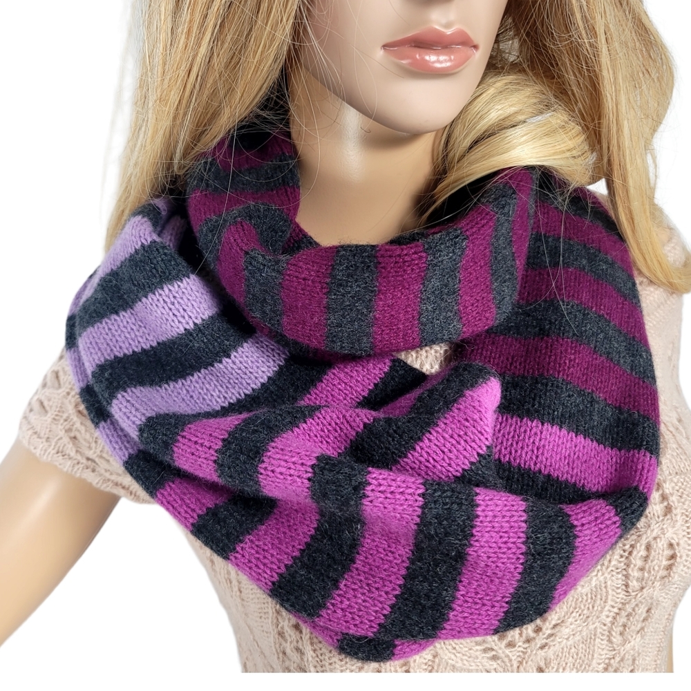 HALOGEN 100 % Cashmere Infiniti Scarf Striped Purple Lavender